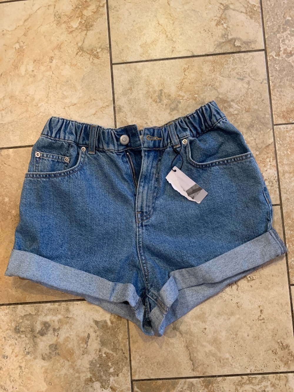 NWT Gianni Bini denim shorts, size small